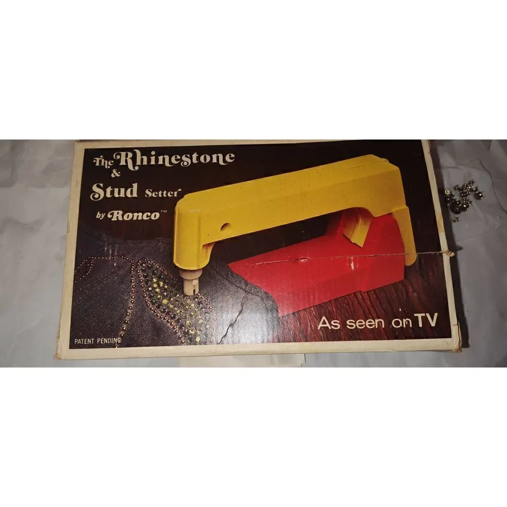 RONCO Vintage 1974 The Rhinestone and Stud Setter  Original Box. Some usage. Box